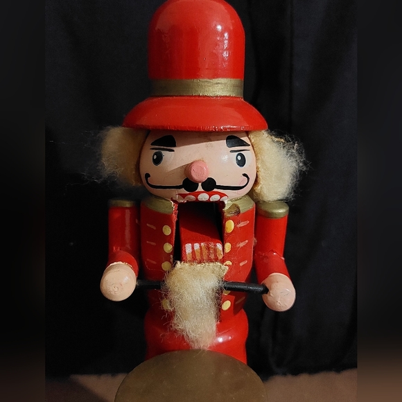 Vintage 9 inch Tall Drummer Nutcracker Figurine - Picture 4 of 13
